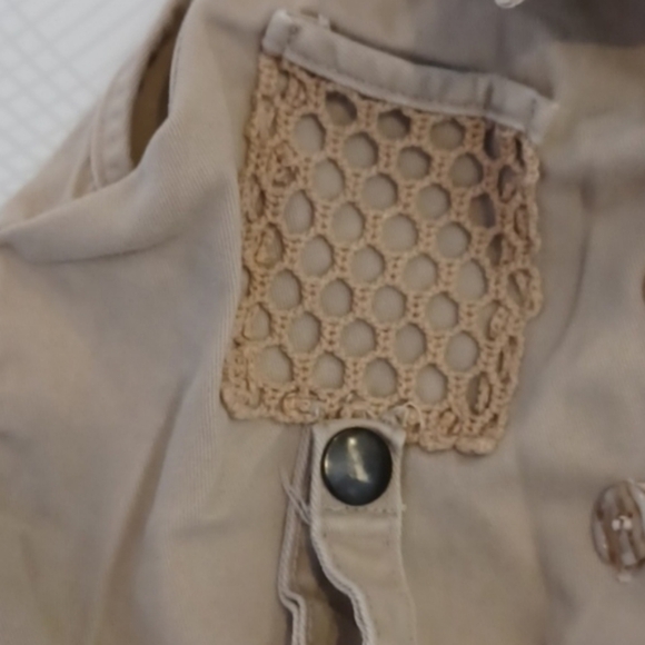 4/$40 Tan Baby Paleontologist Shirt - Size 24 Months - Picture 3 of 7